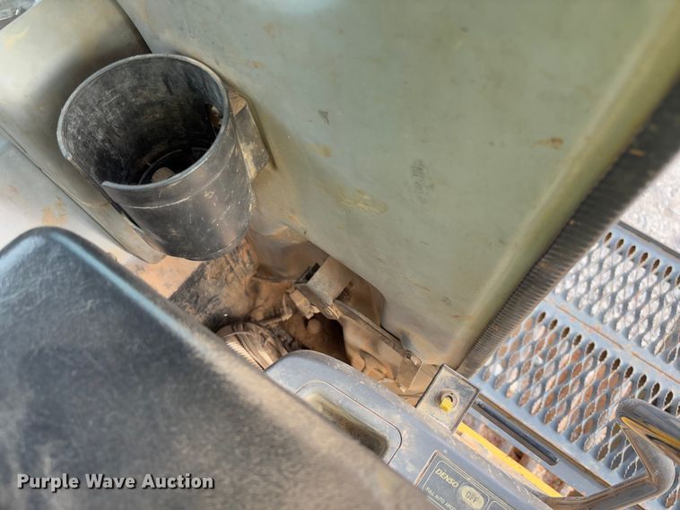 image for item YA2572 2009 Komatsu PC600LC-8 excavator