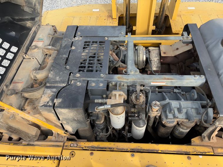 image for item YA2572 2009 Komatsu PC600LC-8 excavator