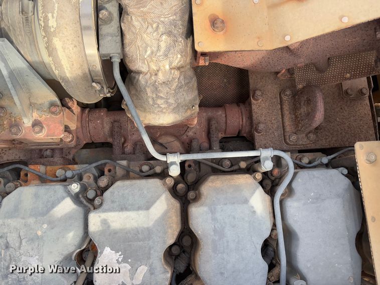 image for item YA2572 2009 Komatsu PC600LC-8 excavator