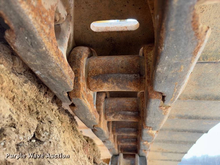 image for item YA2572 2009 Komatsu PC600LC-8 excavator