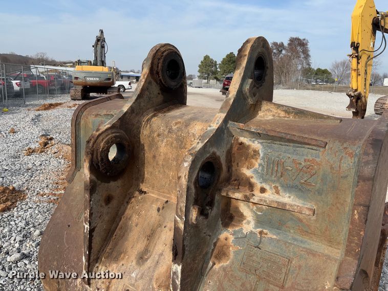 image for item YA2572 2009 Komatsu PC600LC-8 excavator