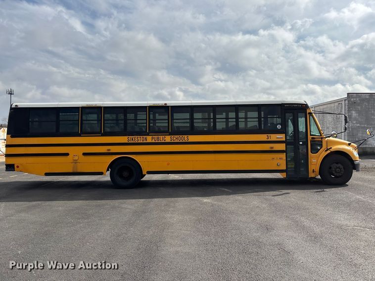 image for item DT0024 2014 Thomas B2 bus