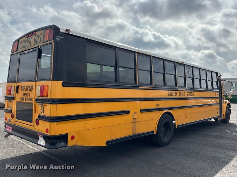 image for item DT0024 2014 Thomas B2 bus