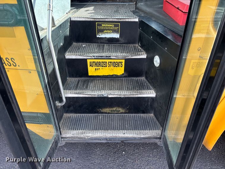 image for item DT0024 2014 Thomas B2 bus