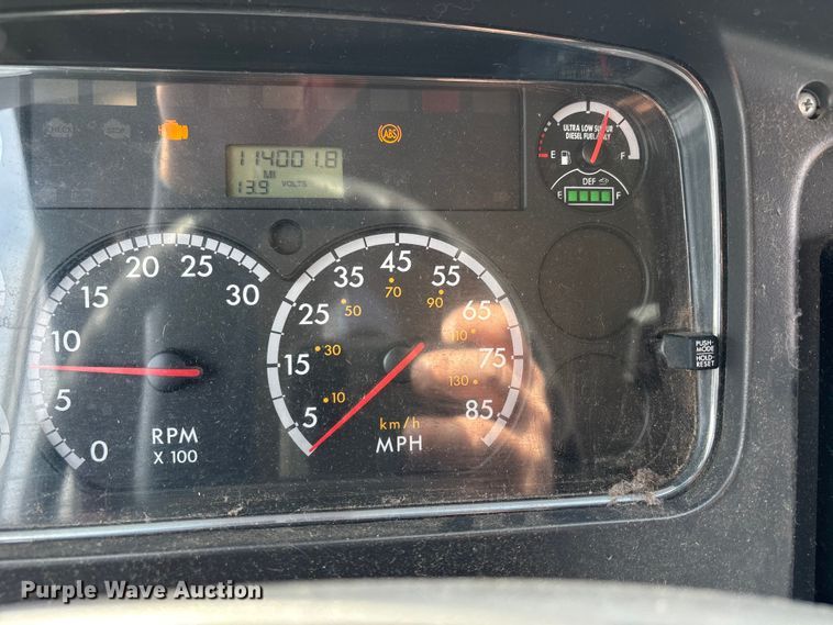 image for item DT0024 2014 Thomas B2 bus