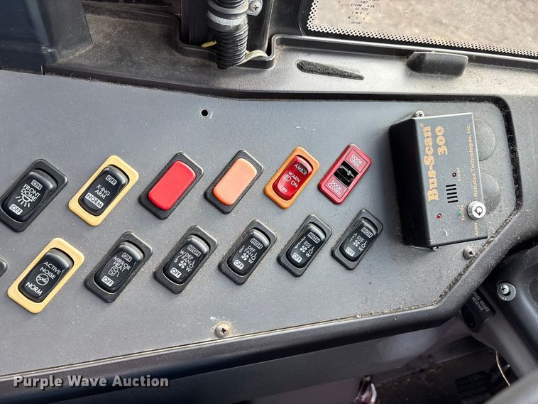 image for item DT0024 2014 Thomas B2 bus