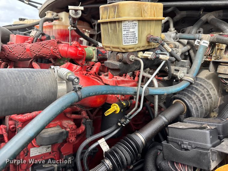 image for item DT0024 2014 Thomas B2 bus