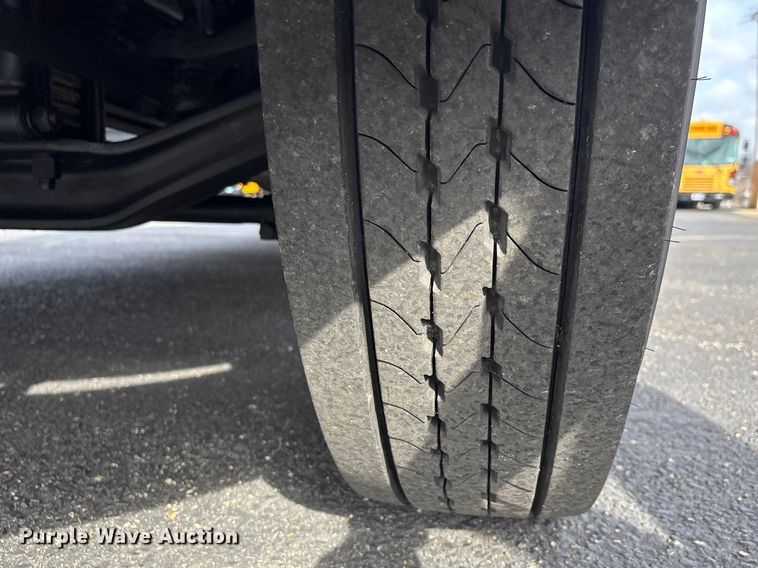 image for item DT0024 2014 Thomas B2 bus