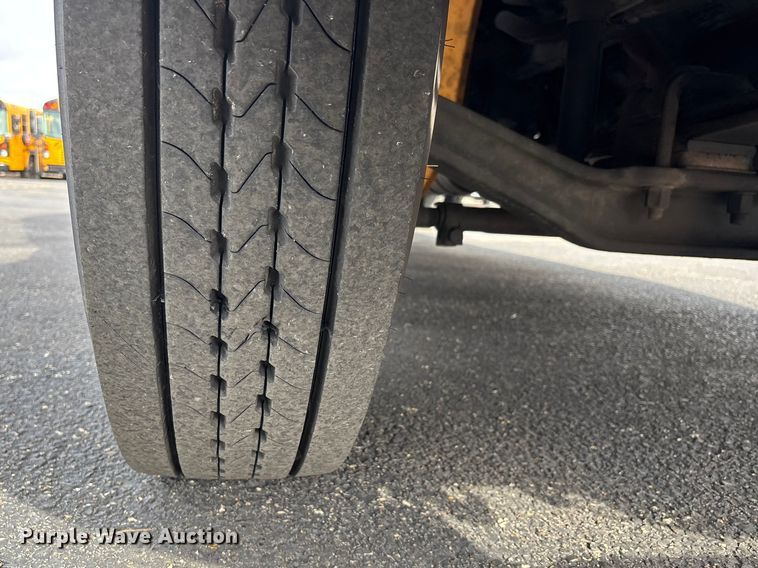 image for item DT0024 2014 Thomas B2 bus