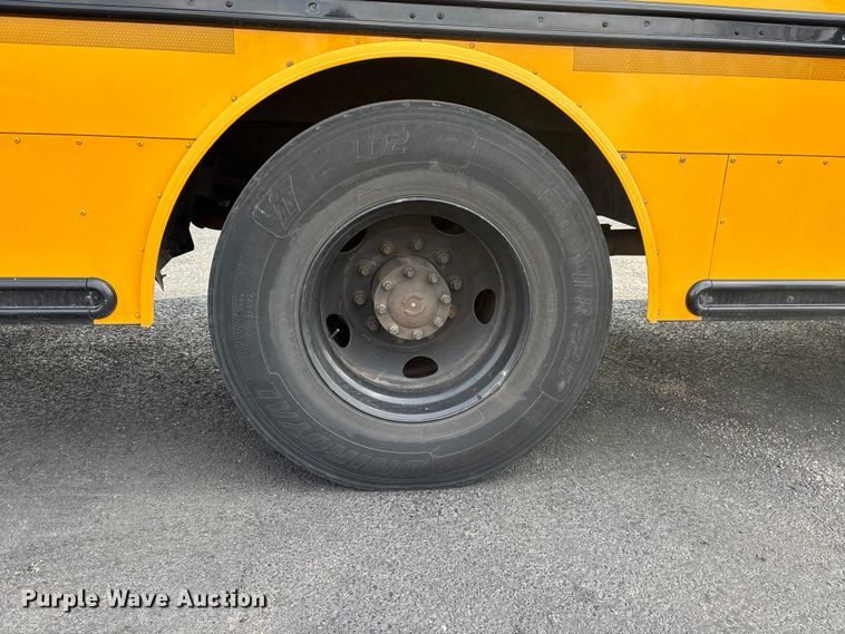 image for item DT0024 2014 Thomas B2 bus