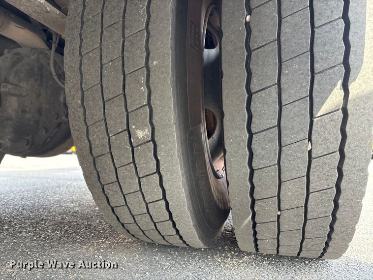 image for item DT0024 2014 Thomas B2 bus