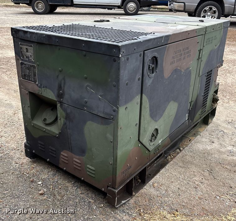 image for item DT0025 2002 MEP-8003A generator