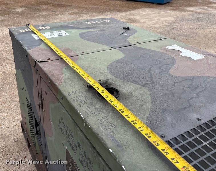 image for item DT0025 2002 MEP-8003A generator