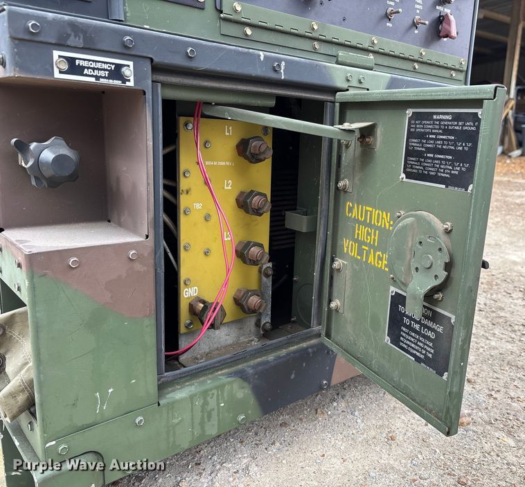 image for item DT0025 2002 MEP-8003A generator