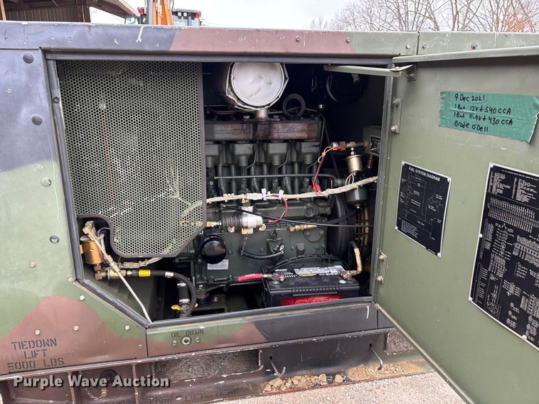 image for item DT0025 2002 MEP-8003A generator