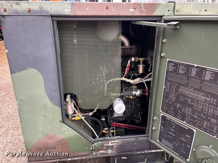 image for item DT0026 2003 MEP-802A generator