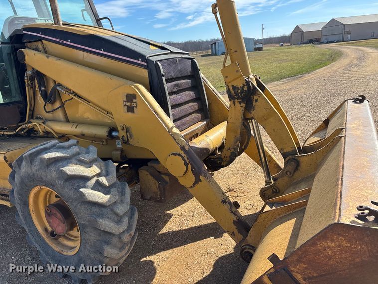 image for item DT0028 2002 Caterpillar 430D backhoe