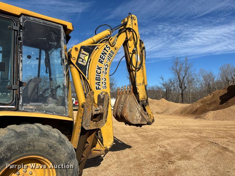 image for item DT0028 2002 Caterpillar 430D backhoe