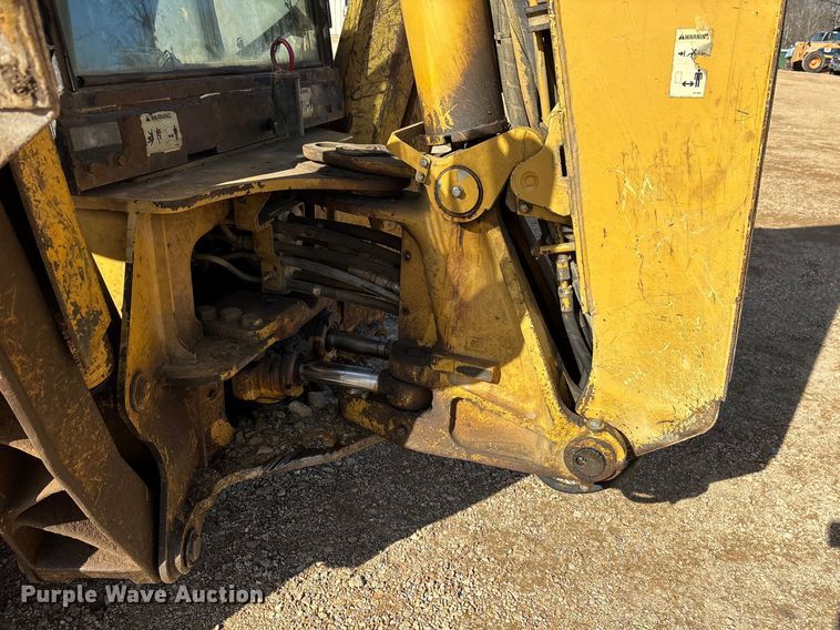 image for item DT0028 2002 Caterpillar 430D backhoe