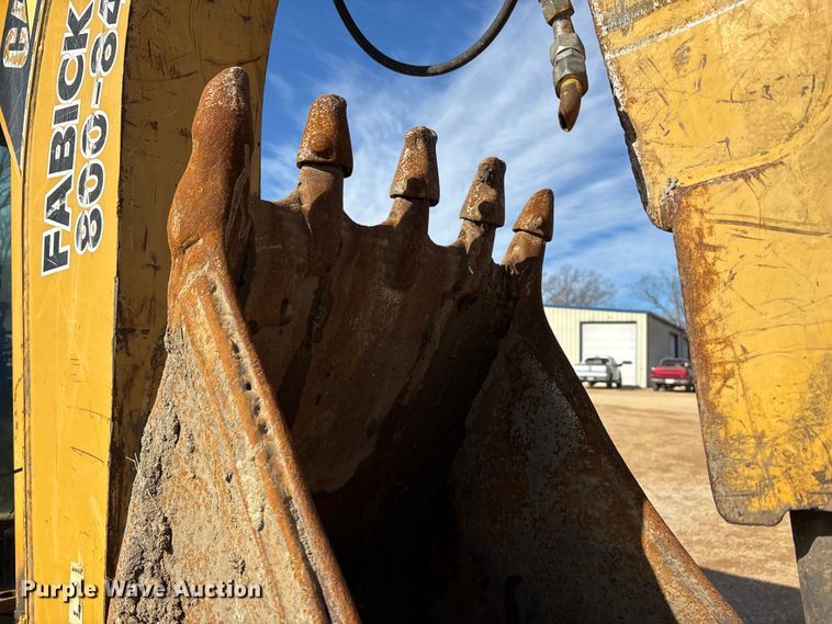 image for item DT0028 2002 Caterpillar 430D backhoe