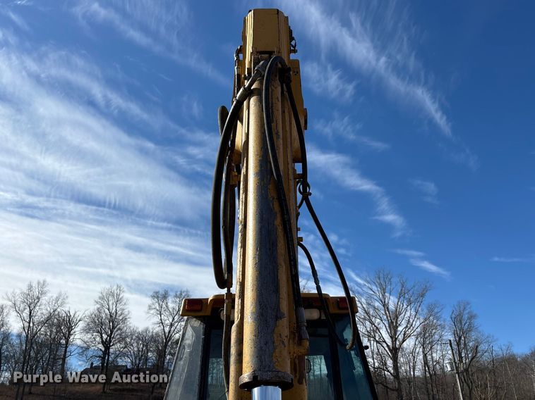 image for item DT0028 2002 Caterpillar 430D backhoe