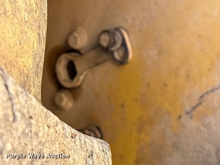 image for item DT0028 2002 Caterpillar 430D backhoe