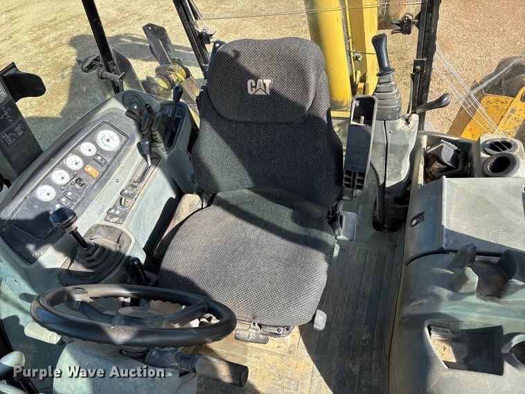 image for item DT0028 2002 Caterpillar 430D backhoe