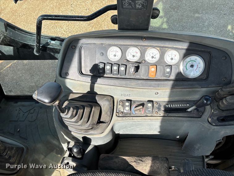 image for item DT0028 2002 Caterpillar 430D backhoe