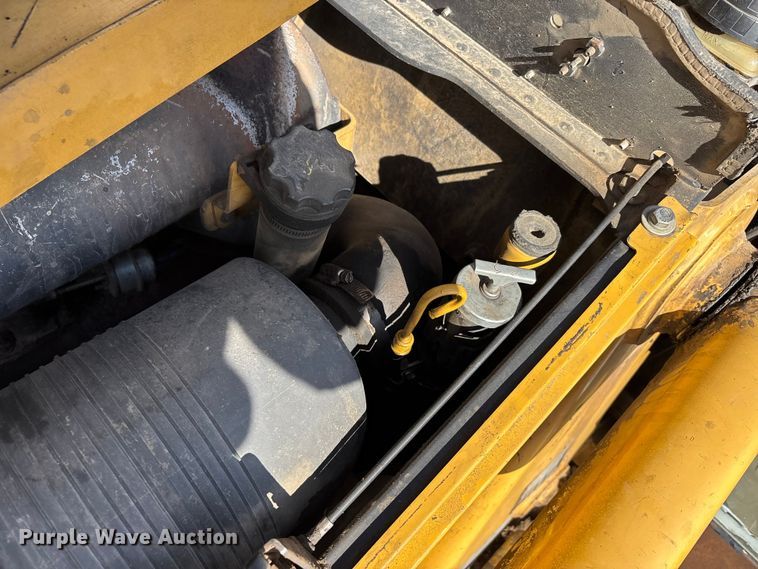 image for item DT0028 2002 Caterpillar 430D backhoe