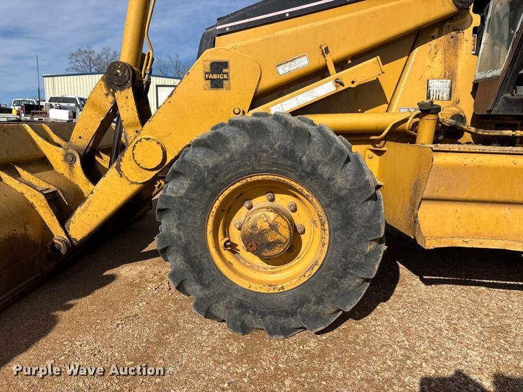 image for item DT0028 2002 Caterpillar 430D backhoe