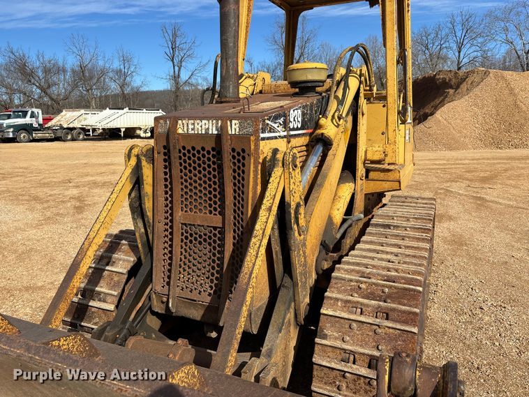 image for item DT0029 1994 Caterpillar 939 track loader