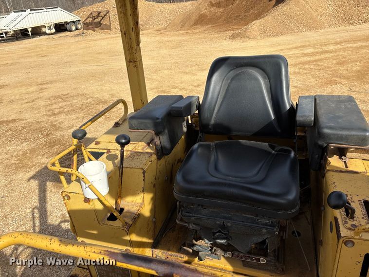 image for item DT0029 1994 Caterpillar 939 track loader