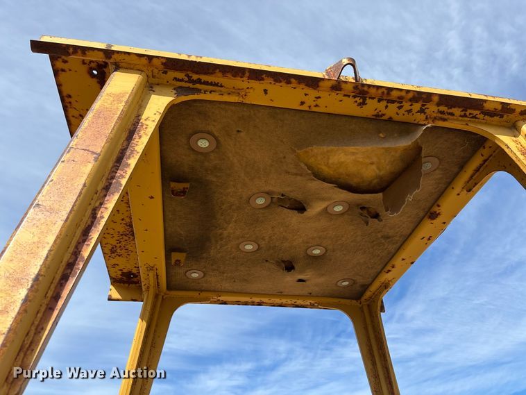 image for item DT0029 1994 Caterpillar 939 track loader