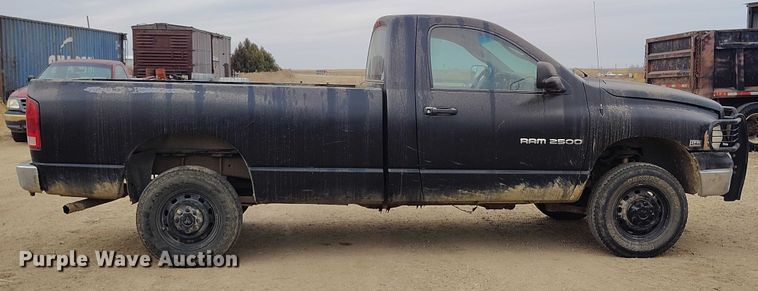 image for item DT0898 2004 Dodge Ram 2500 pickup truck