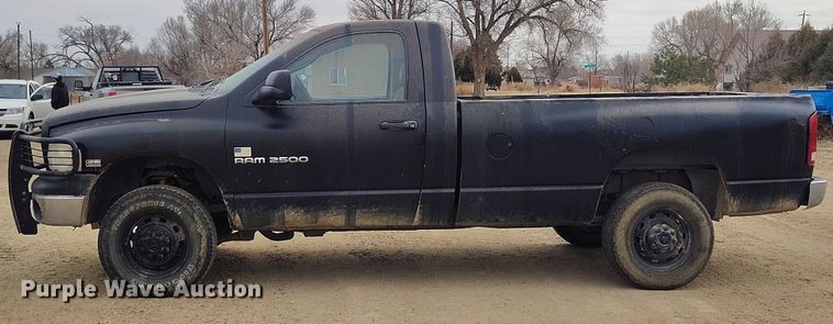 image for item DT0898 2004 Dodge Ram 2500 pickup truck