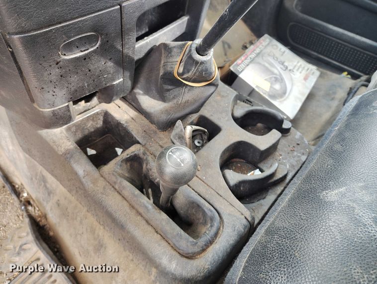 image for item DT0898 2004 Dodge Ram 2500 pickup truck