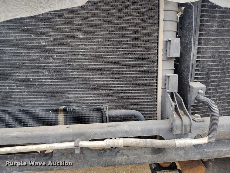 image for item DT0898 2004 Dodge Ram 2500 pickup truck