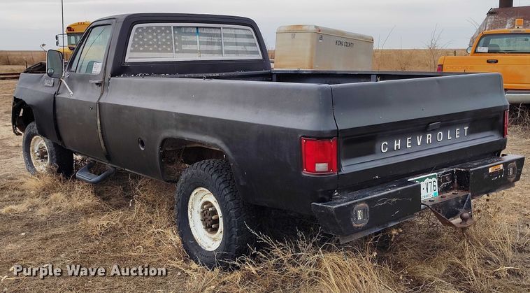 image for item DT0903 1976 Chevrolet Custom Deluxe C10  pickup truck