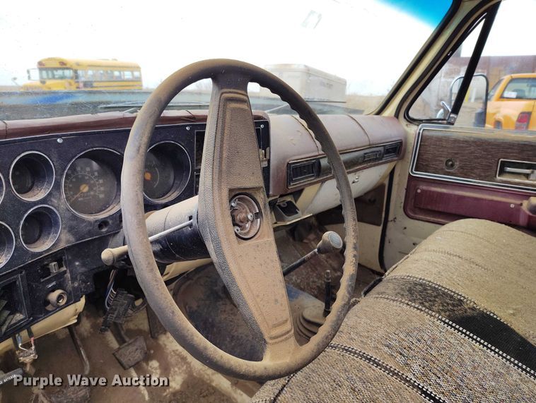 image for item DT0903 1976 Chevrolet Custom Deluxe C10  pickup truck