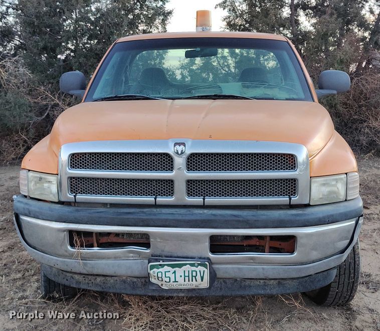 image for item DT0904 1999 Dodge Ram 1500 pickup truck