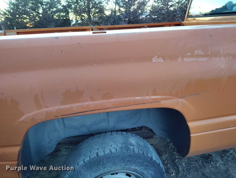 image for item DT0904 1999 Dodge Ram 1500 pickup truck