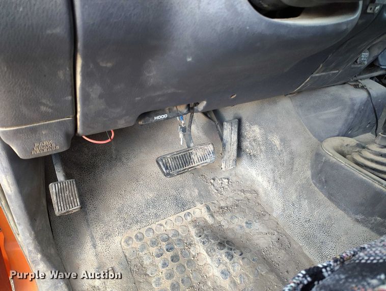 image for item DT0904 1999 Dodge Ram 1500 pickup truck