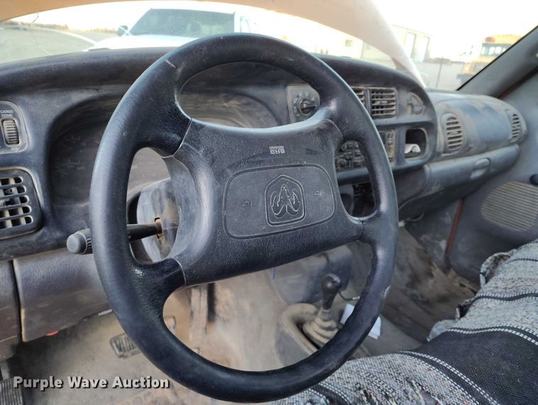 image for item DT0904 1999 Dodge Ram 1500 pickup truck