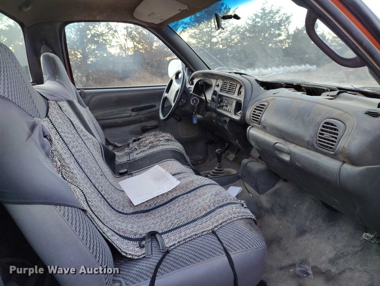 image for item DT0904 1999 Dodge Ram 1500 pickup truck