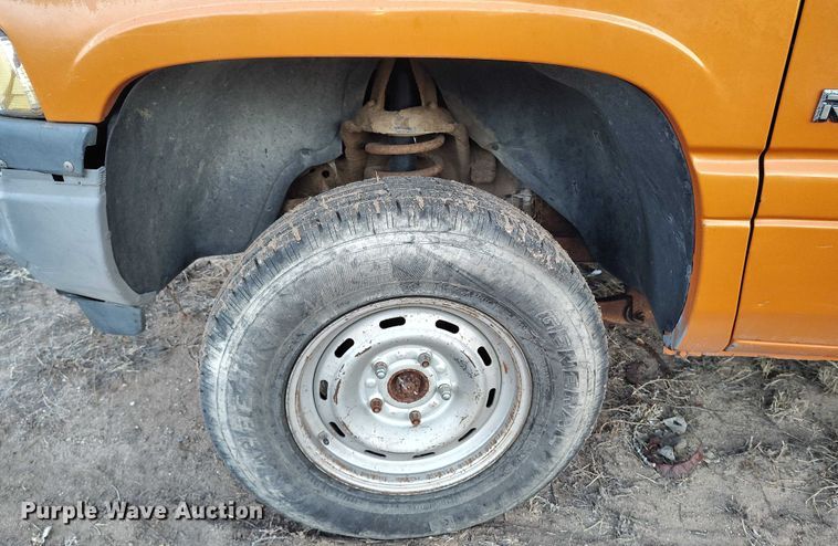 image for item DT0904 1999 Dodge Ram 1500 pickup truck