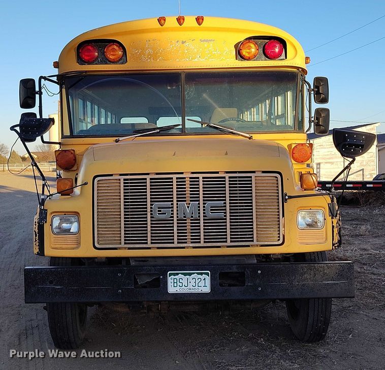 image for item DT0905 1996 GMC B7 school bus