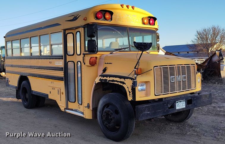 image for item DT0905 1996 GMC B7 school bus
