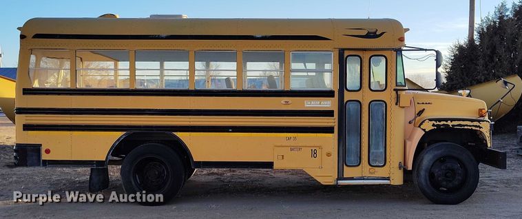 image for item DT0905 1996 GMC B7 school bus