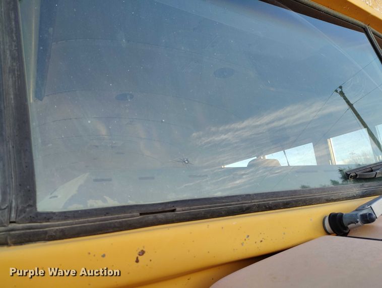 image for item DT0905 1996 GMC B7 school bus