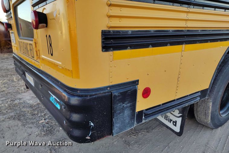 image for item DT0905 1996 GMC B7 school bus